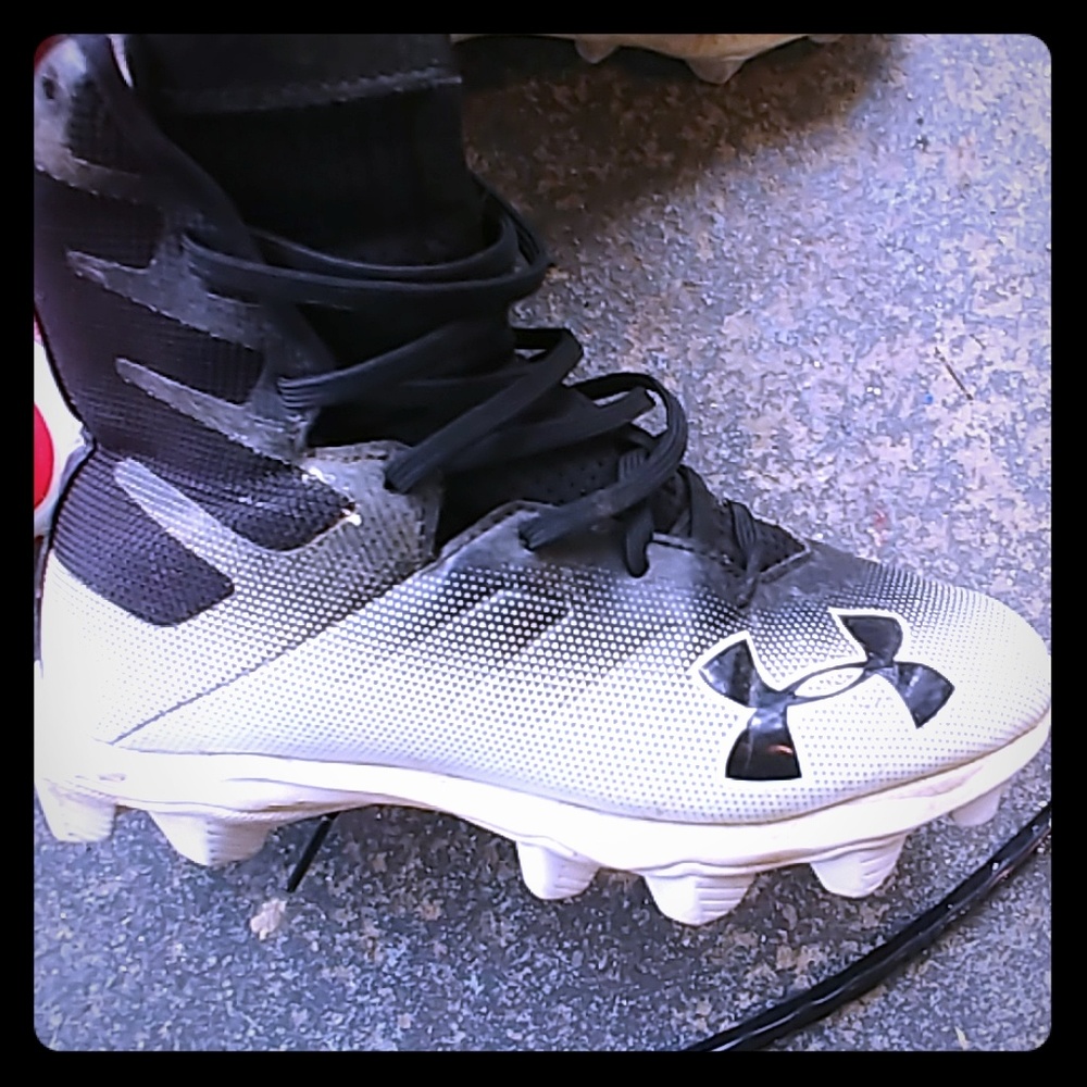 Under Armor youth football cleats